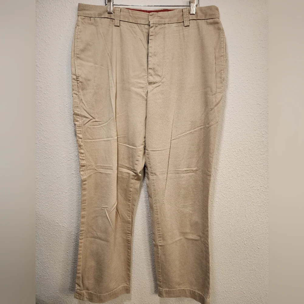 Dockers Men's Khaki Chinos